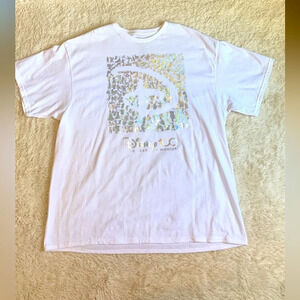 Disney logo D iridescent holographic 100 years of wonder white tshirt size XL
